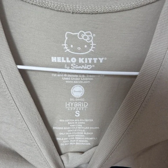 Hello Kitty & Frends T-Shirt Sanrio Unisex Small Tee Tan NWOT 2024 Cartoon BxK‎ - Picture 4 of 4